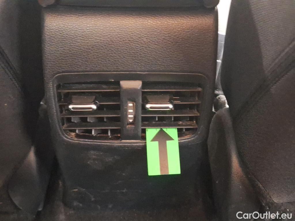  Toyota  Corolla 1.8 Hybrid Dynamic HSD E-CVT #8
