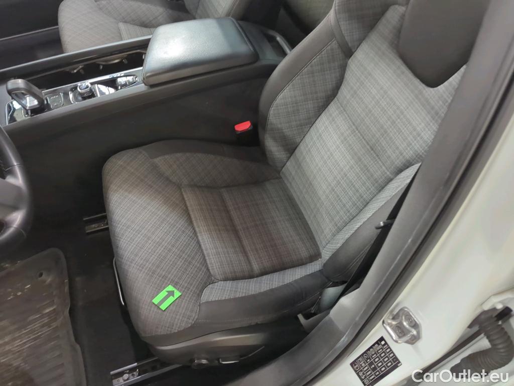  Volvo  V60 2.0 B4 D 197CP Momentum Pro AT8 #24