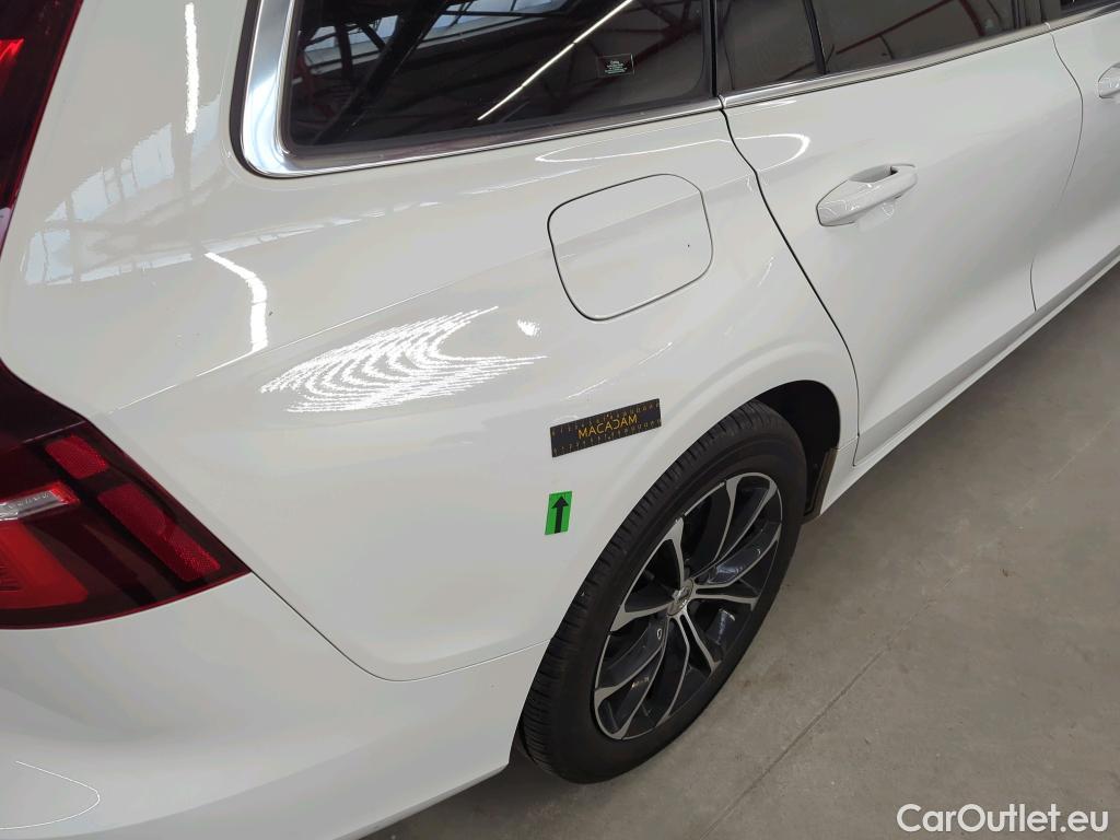 Volvo  V60 2.0 B4 D 197CP Momentum Pro AT8 #14