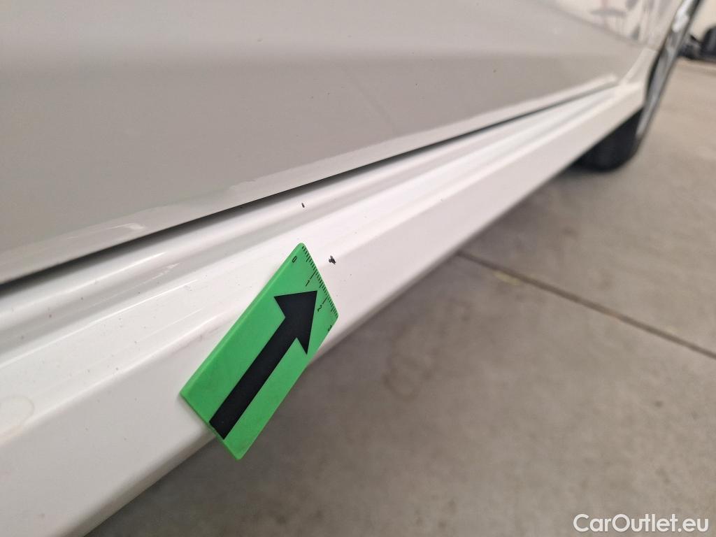  Toyota  Corolla 1.8 Hybrid Dynamic HSD E-CVT #22