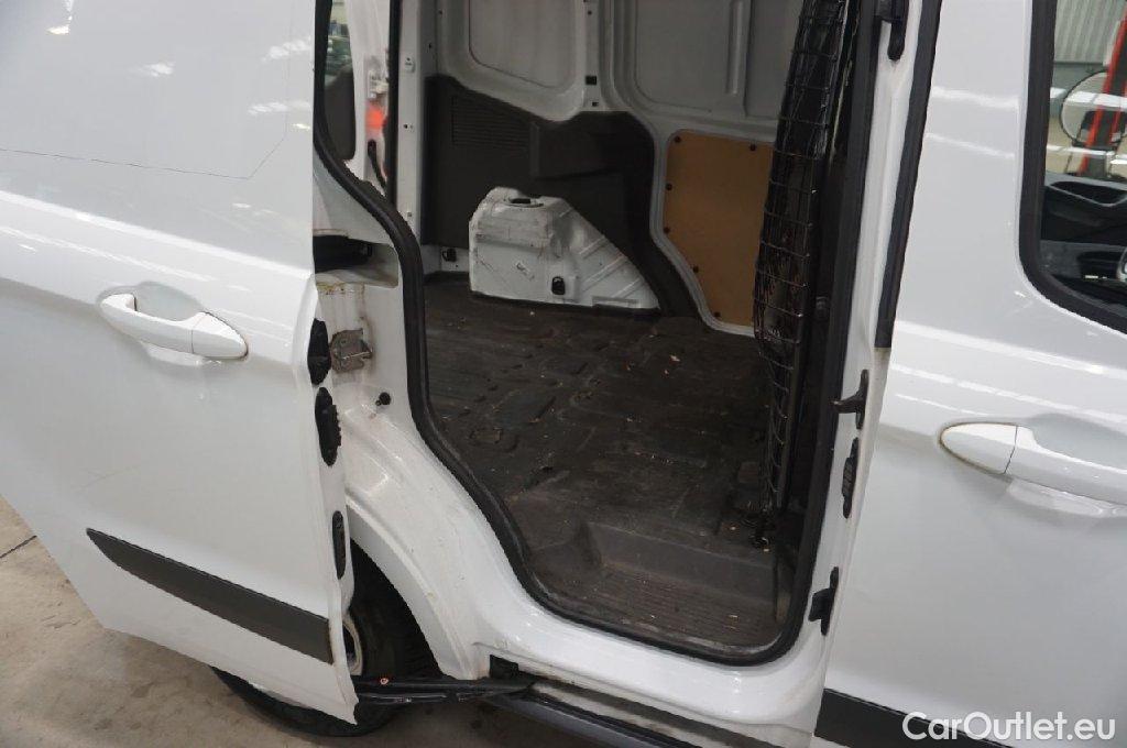 Ford  Transit  Courier Trend 1.0 EcoBoost 74KW MT5 E6 #9