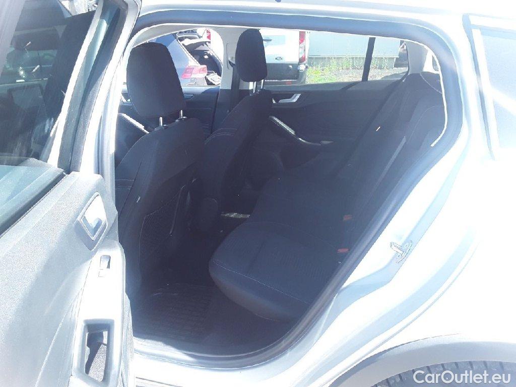 Ford  Focus  Turnier Active 1.5 EcoBlue 88KW AT8 E6d #9