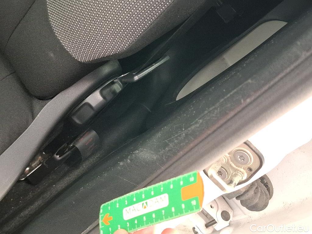 Citroen  C3  Société Feel Nav 1.2 PureTech 80CV BVM5 E6 #11