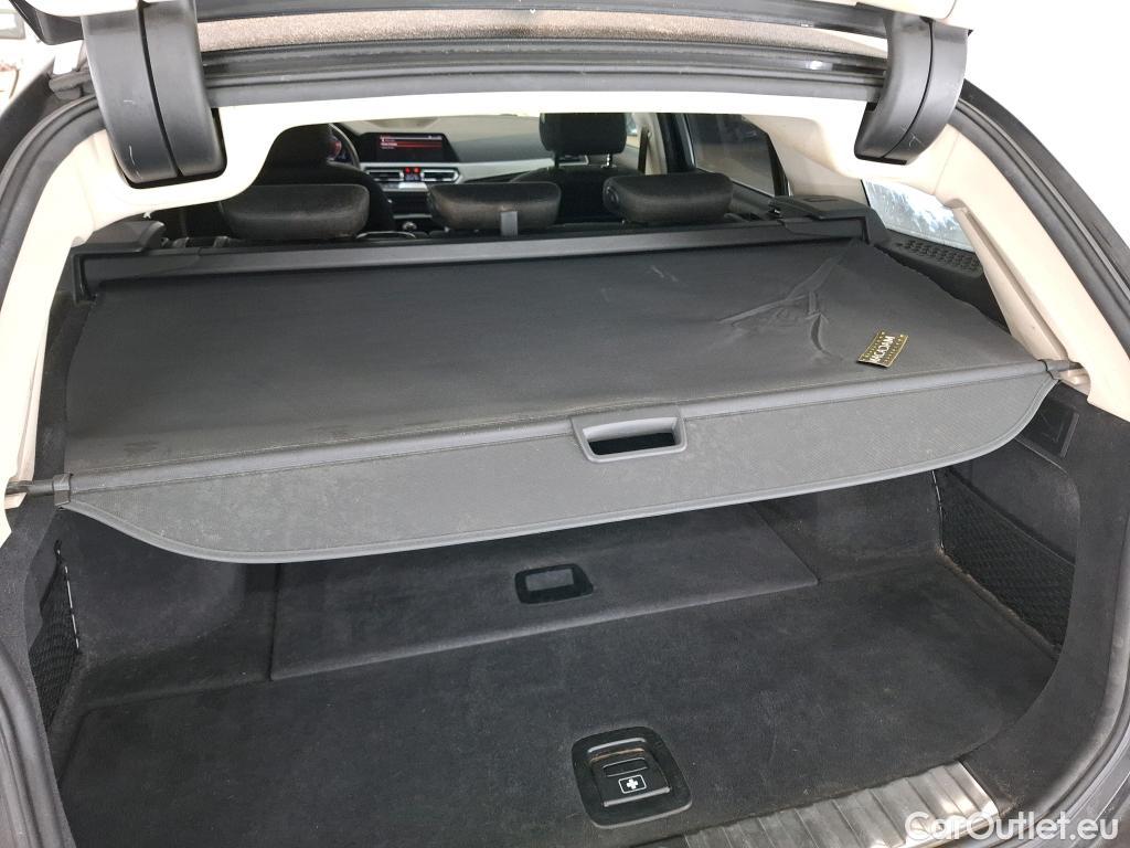 Bmw  Serie 3 BMW Série 3 Touring / 2019 / 5P / Break 316d 122ch Business Design BVA8 #1