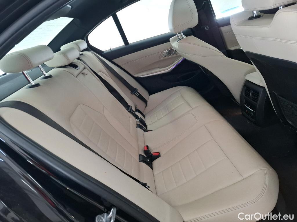 Bmw  Serie 3 Série 3 Lim. 330 e M Sport 2.0 250CV BVA8 E6dT #9