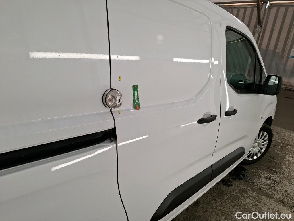 Toyota  Proace TOYOTA  City / 2019 / 4P / Fourgonnette 1.5 Long 100 D-4D Business #1