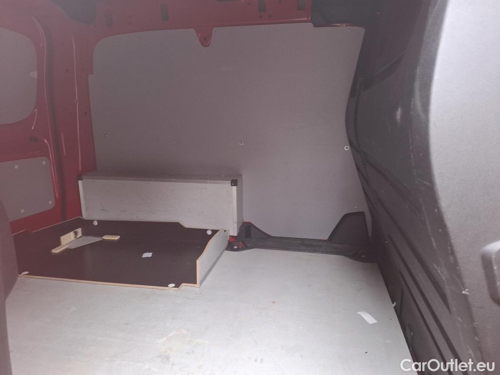 Renault  Kangoo RENAULT  / 2021 / 4P / Fourgonnette EXTRA - BLUE DCI 115 #9