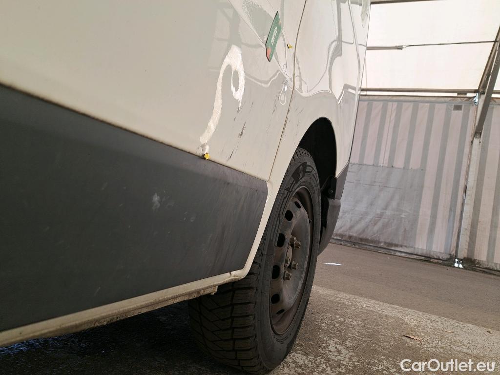  Renault  Trafic RENAULT  VU 4p Fourgon FG GCFL1H1 1200 dCi95 Stop&Start E6 #4