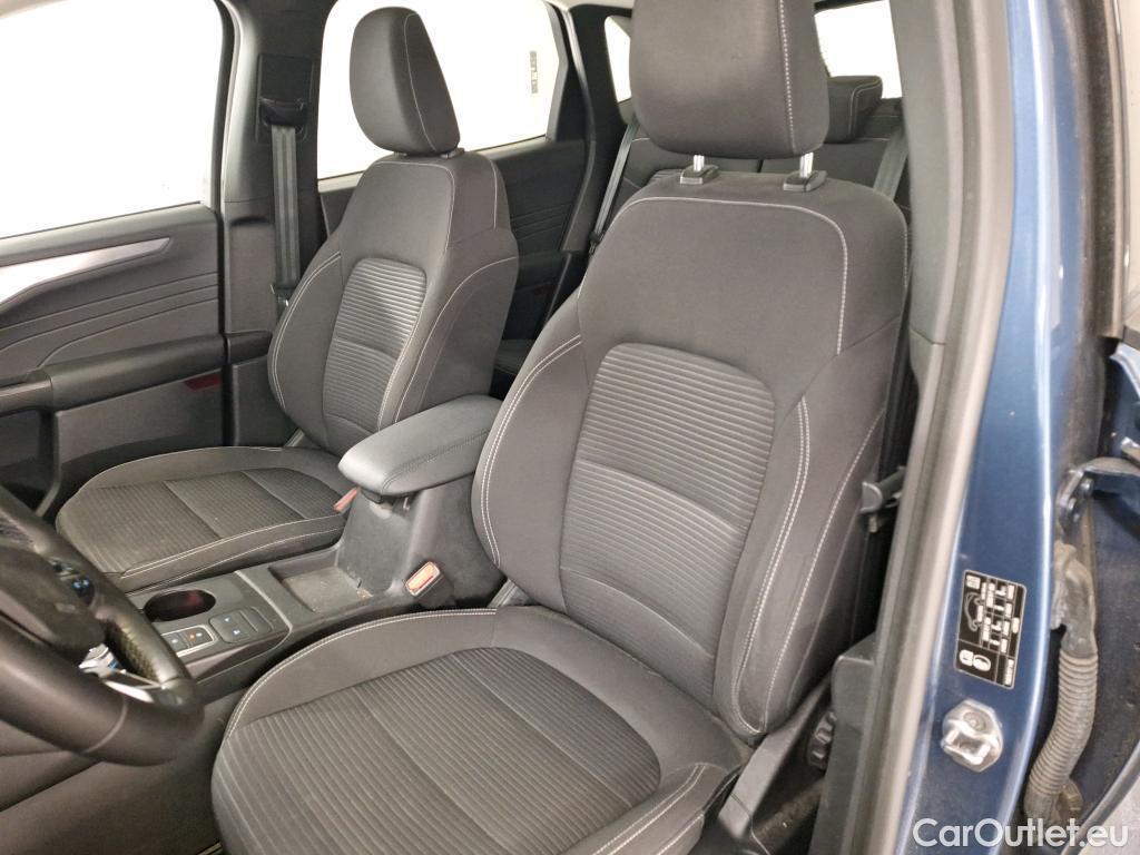 Ford  Kuga FORD  / 2019 / 5P / SUV 2.5 190 hybrid Flexifuel Pshift Titanium #8