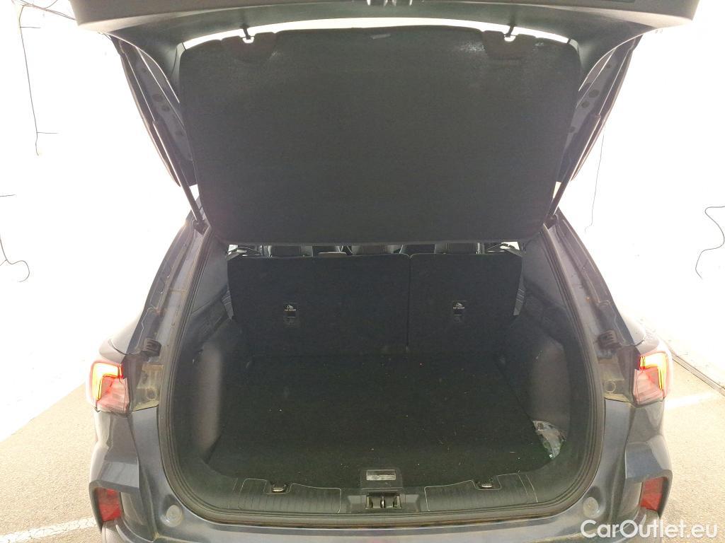 Ford  Kuga FORD  / 2019 / 5P / SUV 2.5 190 hybrid Flexifuel Pshift Titanium #10