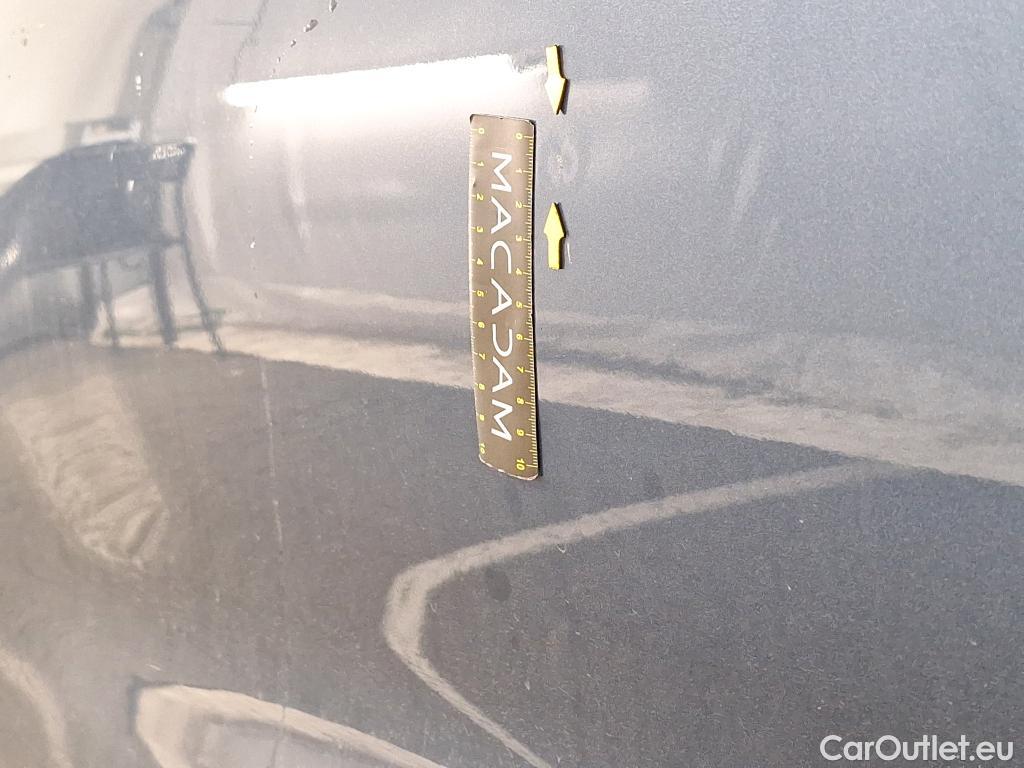 Ford  Kuga FORD  / 2019 / 5P / SUV 2.5 190 hybrid Flexifuel Pshift Titanium #8