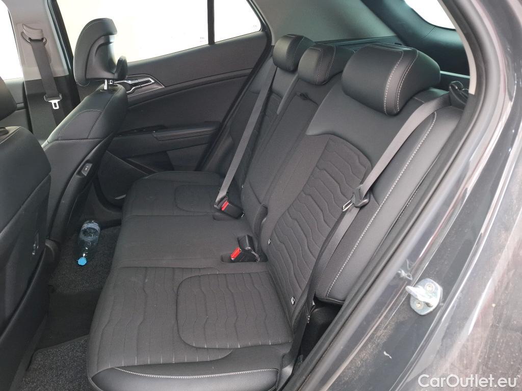 KIA  Sportage  Design Plug-in Hybrid 4WD 1.6 T-GDI 265CV BVA6 E6d #9
