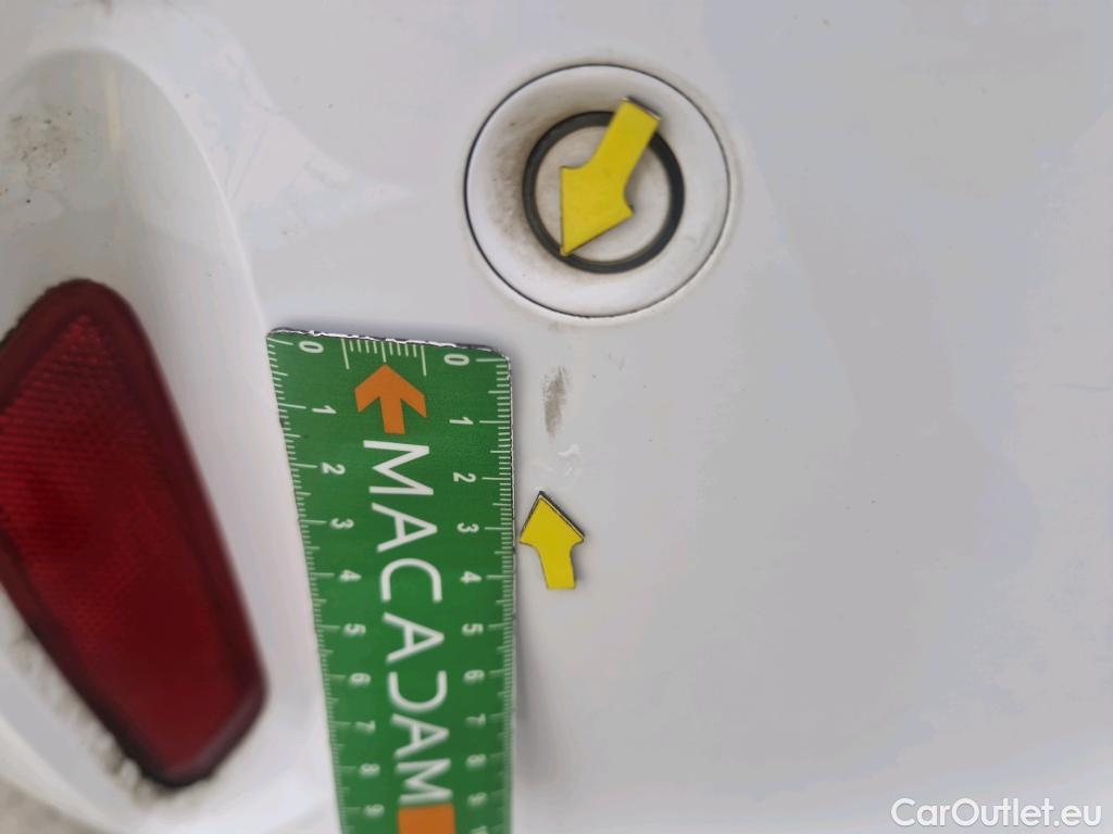 Opel  Corsa  F e Edition Business 50kWh BVA #13