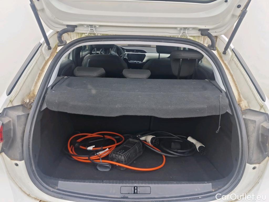 Opel  Corsa  F e Edition Business 50kWh BVA #9