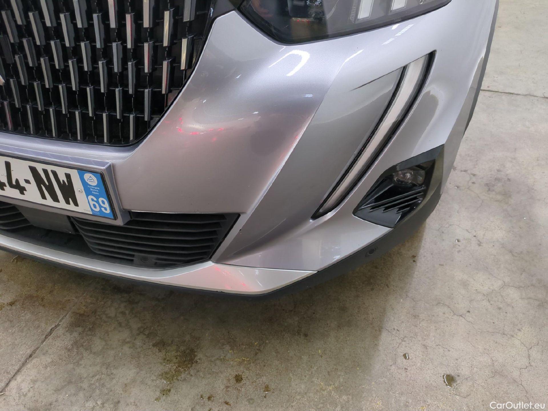 Peugeot  2008  GT Line 1.2 PureTech 130CV BVM6 E6d #13