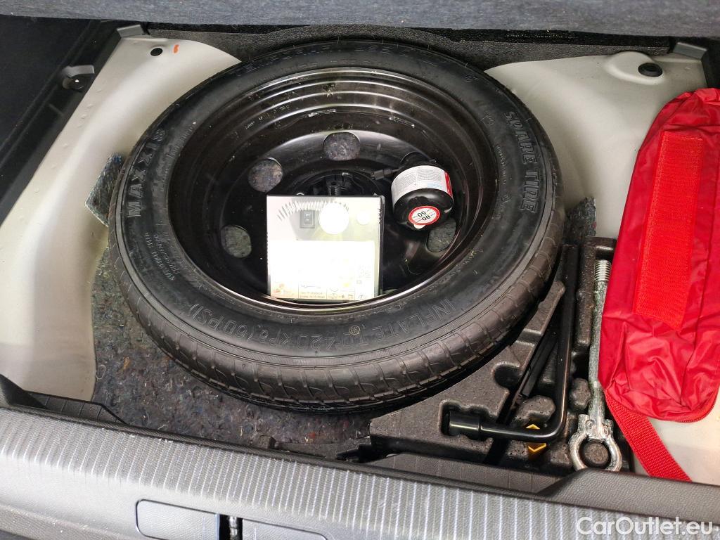 Peugeot  2008  Allure Pack 1.5 HDi 130CV E6d / VO RECONDITIONNE - PHOTOS AVANT RECONDITIONNEMENT #11
