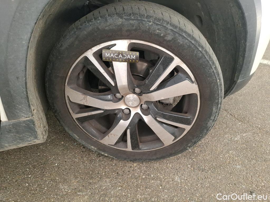 Peugeot  2008 PEUGEOT  5p Crossover Puretech 110 S&S EAT6 GT LINE #5