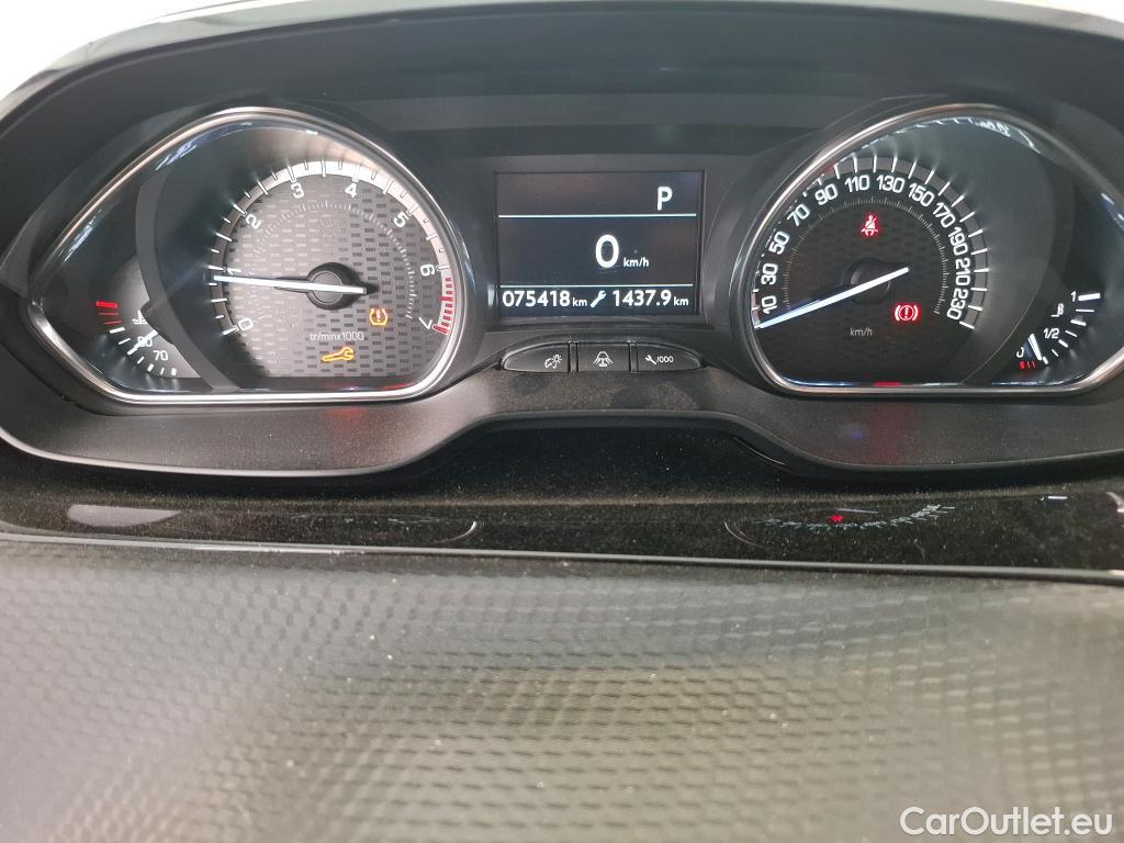 Peugeot  2008 PEUGEOT  5p Crossover Puretech 110 S&S EAT6 GT LINE #13