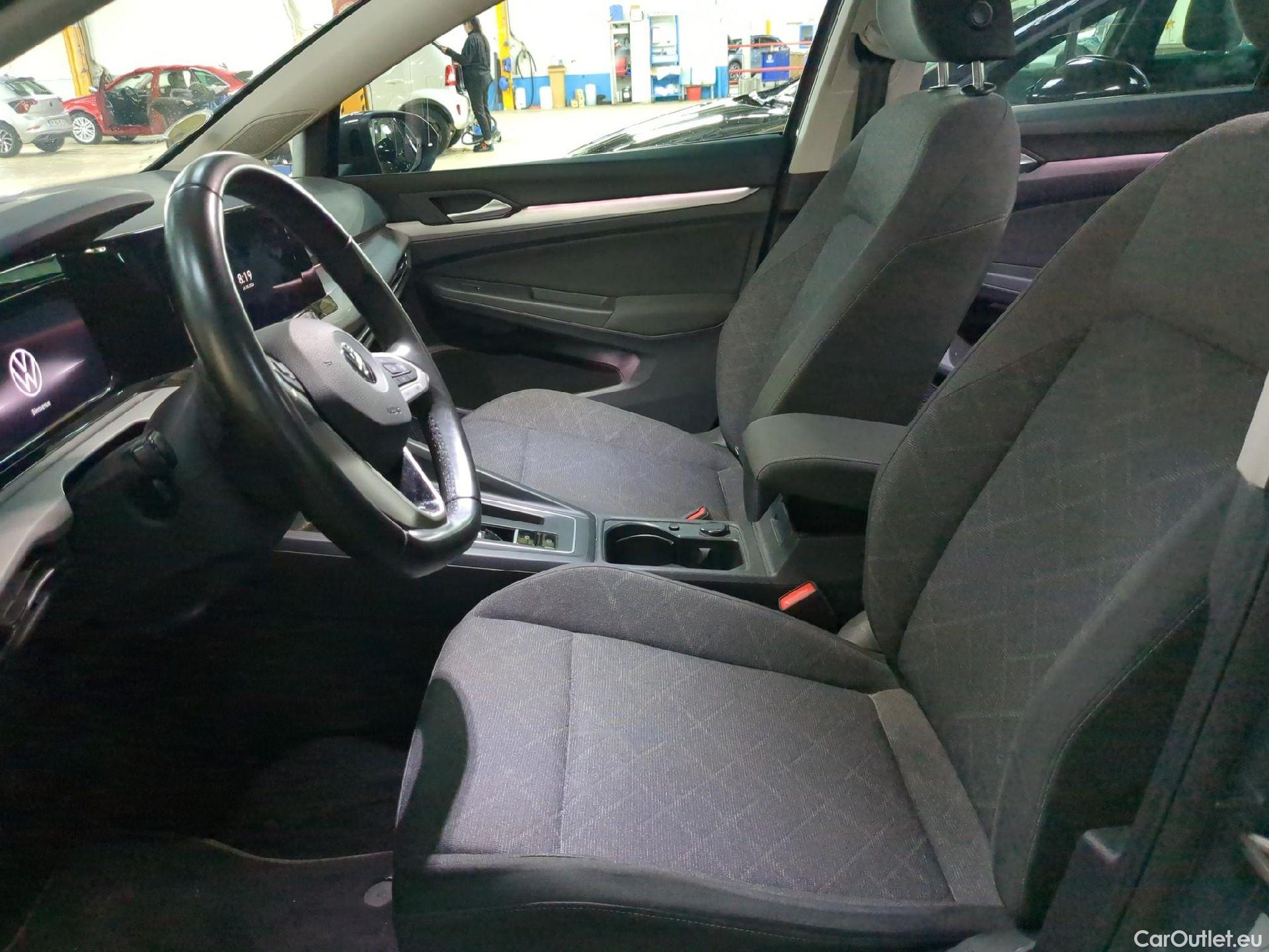 Volkswagen  Golf  VOLKSWAGEN / 2020 / 5P / Berline 2.0 TDI SCR 115 DSG7 Life Busi #10