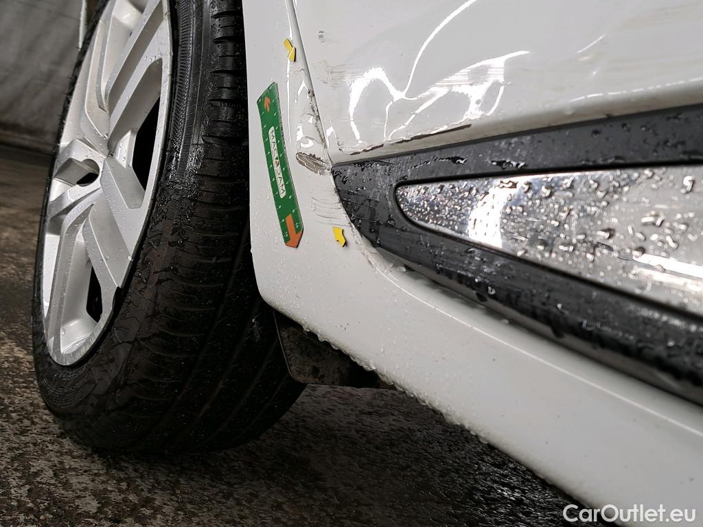 Renault  Clio RENAULT  5p Berline Business dCi 90 #4
