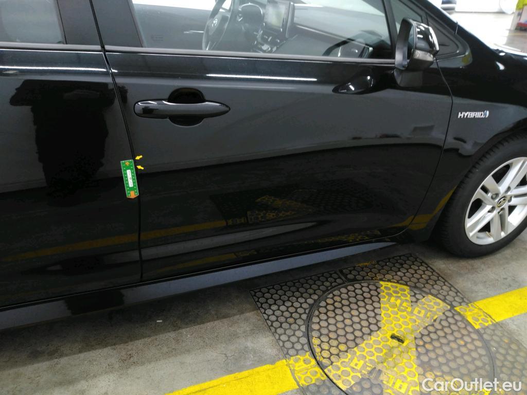 Toyota  Corolla TOYOTA  / 2018 / 5P / Berline Hybride 122h Dynamic Business Stage Acad #8