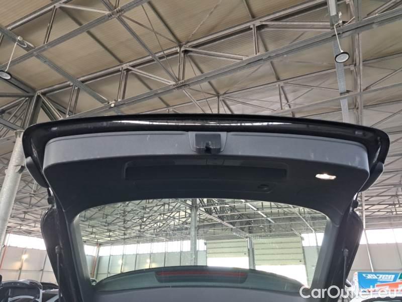 Audi  A4 AUDI  AVANT / 2019 / 5P / STATION WAGON 2.0 30 TDI 100KW SLINE EDIT. S TRONIC #128