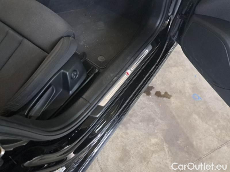 Audi  A4 AUDI  AVANT / 2019 / 5P / STATION WAGON 2.0 30 TDI 100KW SLINE EDIT. S TRONIC #133