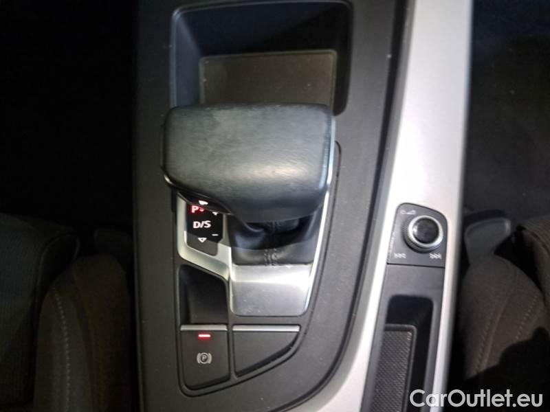 Audi  A4 AUDI  AVANT / 2019 / 5P / STATION WAGON 2.0 30 TDI 100KW SLINE EDIT. S TRONIC #139
