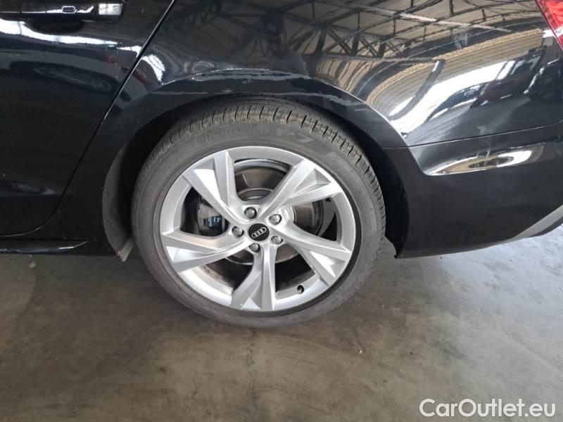Audi  A4 AUDI  AVANT / 2019 / 5P / STATION WAGON 2.0 30 TDI 100KW SLINE EDIT. S TRONIC #102