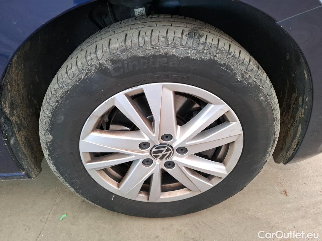 Volkswagen  Touran  Life Plus 2.0 TDI 120CV BVM6 E6d #32