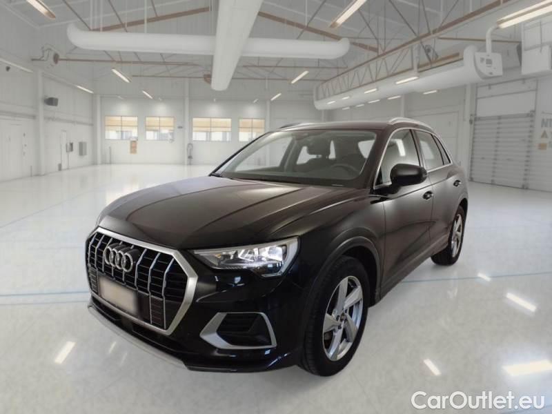 Audi  Q3 AUDI  / 2018 / 5P / SUV 35 TDI S TRONIC BUSINESS ADVANCED #1