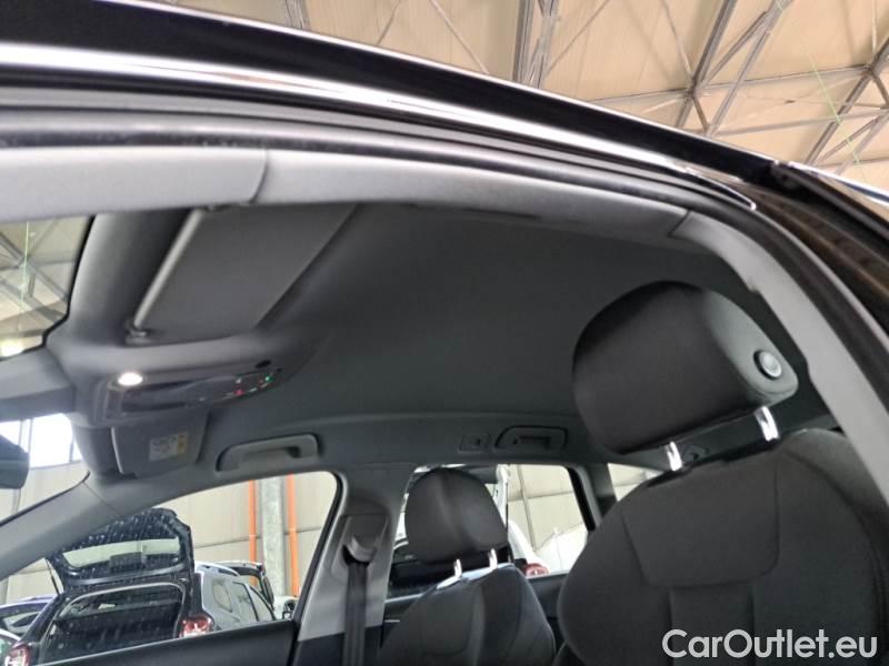Audi  A4 AUDI  AVANT / 2019 / 5P / STATION WAGON 2.0 30 TDI 100KW SLINE EDIT. S TRONIC #106