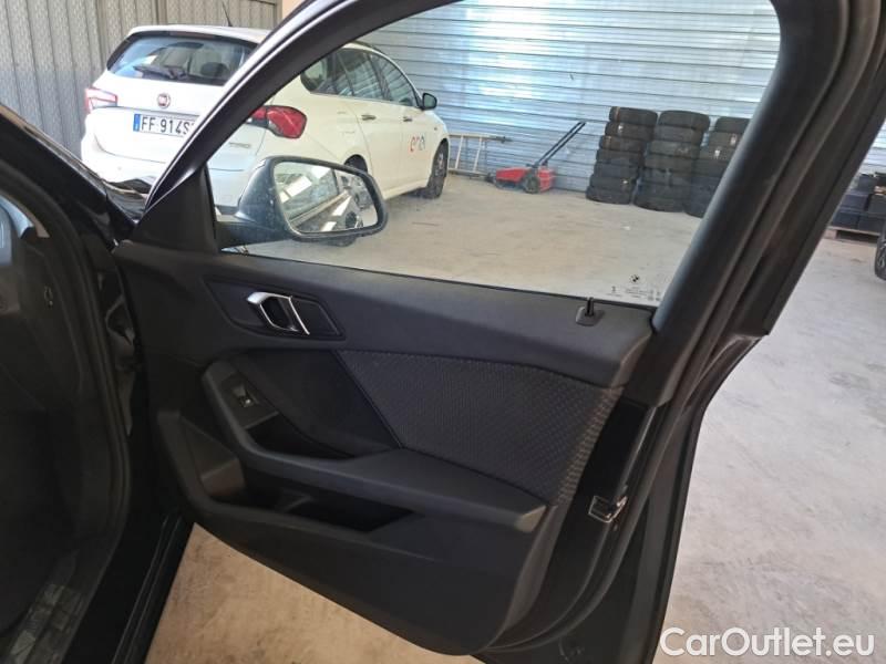 Bmw  Serie 1 BMW  / 2019 / 5P / BERLINA 116D ADVANTAGE #97
