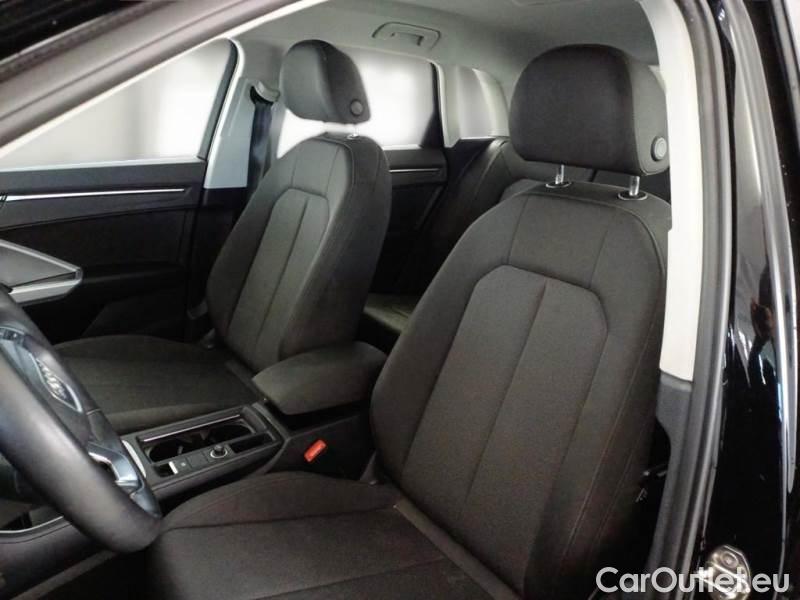Audi  Q3 AUDI  / 2018 / 5P / SUV 35 TDI S TRONIC BUSINESS ADVANCED #11