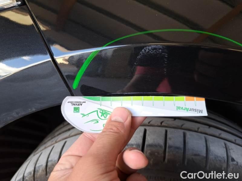Bmw  Serie 1 BMW  / 2019 / 5P / BERLINA 116D ADVANTAGE #82
