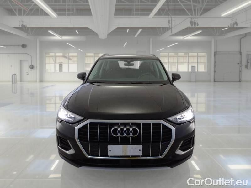 Audi  Q3 AUDI  / 2018 / 5P / SUV 35 TDI S TRONIC BUSINESS ADVANCED #6