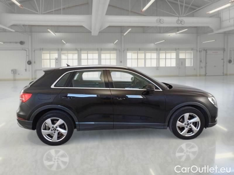 Audi  Q3 AUDI  / 2018 / 5P / SUV 35 TDI S TRONIC BUSINESS ADVANCED #7