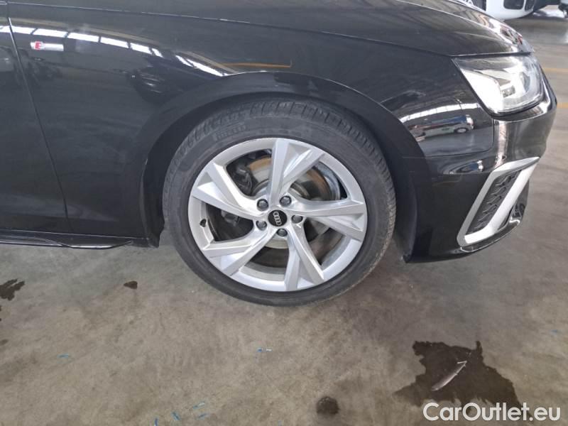 Audi  A4 AUDI  AVANT / 2019 / 5P / STATION WAGON 2.0 30 TDI 100KW SLINE EDIT. S TRONIC #98