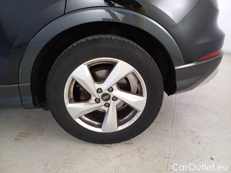 Audi  Q3 AUDI  / 2018 / 5P / SUV 35 TDI S TRONIC BUSINESS ADVANCED #19