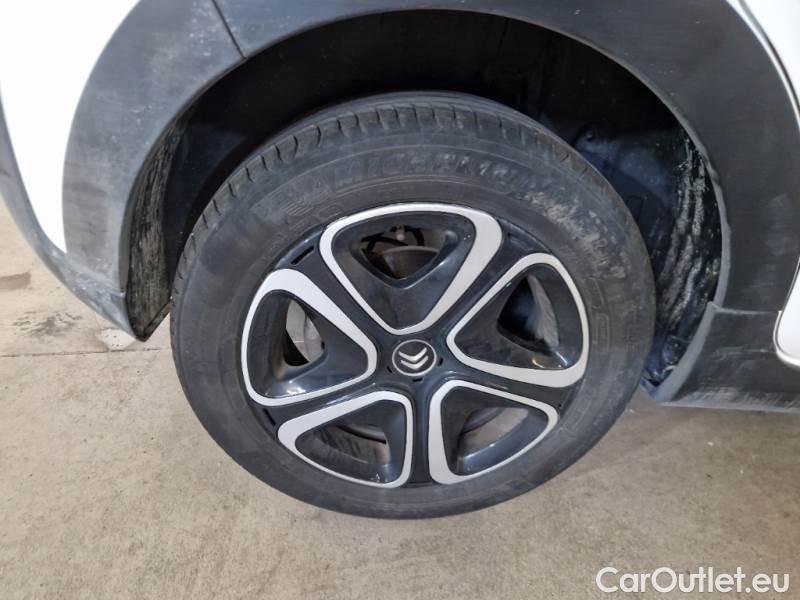 Citroen  C3 CITROEN  / 2020 / 5P / BERLINA BLUEHDI 100 SeS FEEL PACK #18