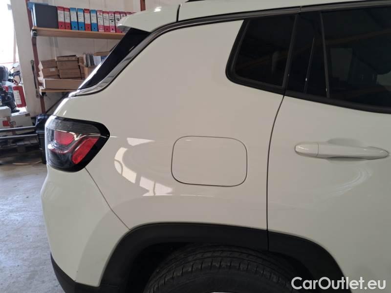 Jeep  Compass JEEP  / 2021 / 5P / SUV 1.6 MJET II 96KW LIMITED #93