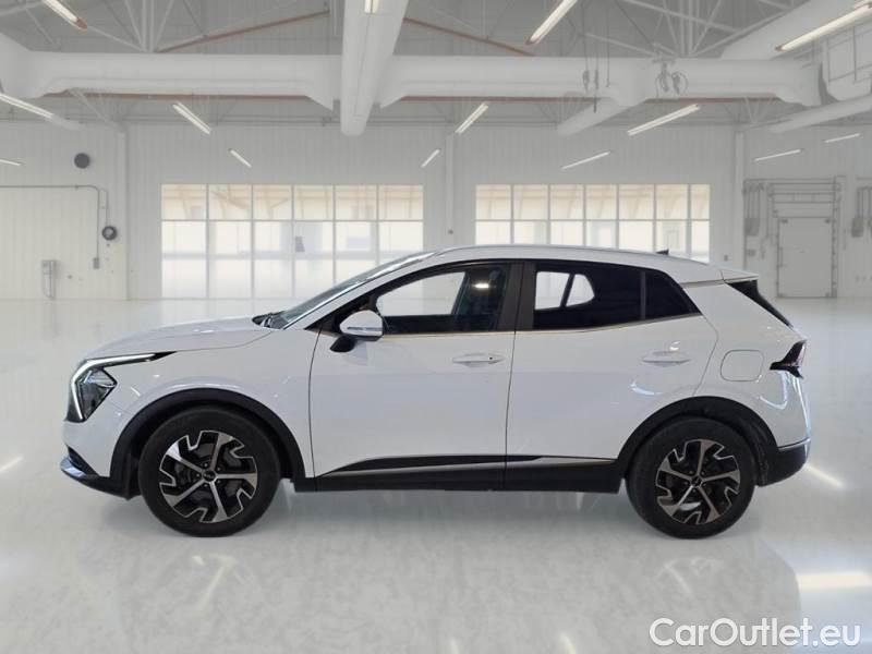 KIA  Sportage KIA  / 2021 / 5P / SUV 1.6 CRDI MHEV STYLE 2WD DCT #8