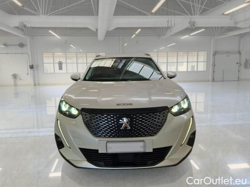 Peugeot  2008 PEUGEOT  / 2019 / 5P / CROSSOVER BLUEHDI 130 EAT8 ALLURE PACK S/S AUT. #6