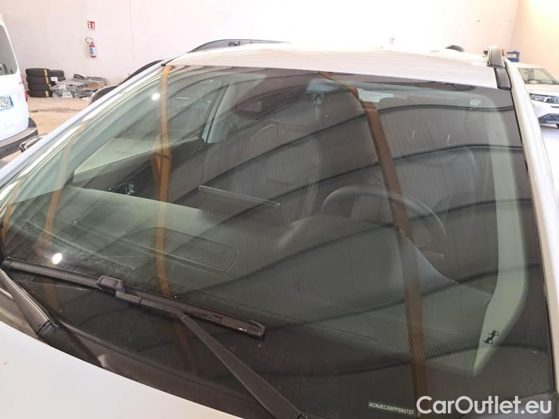Jeep  Compass JEEP  / 2021 / 5P / SUV 1.6 MJET II 96KW LIMITED #72