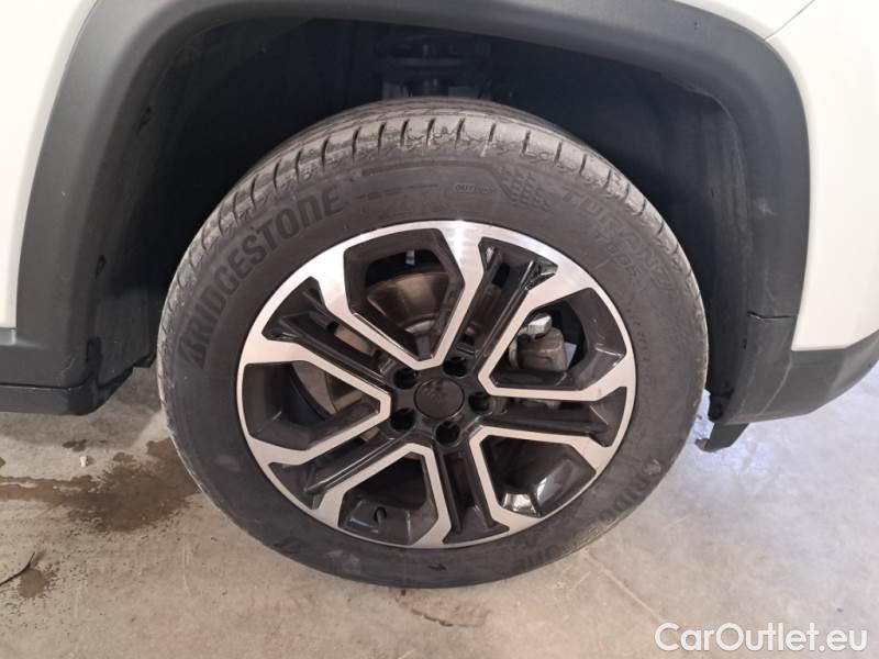 Jeep  Compass JEEP  / 2021 / 5P / SUV 1.6 MJET II 96KW LIMITED #79