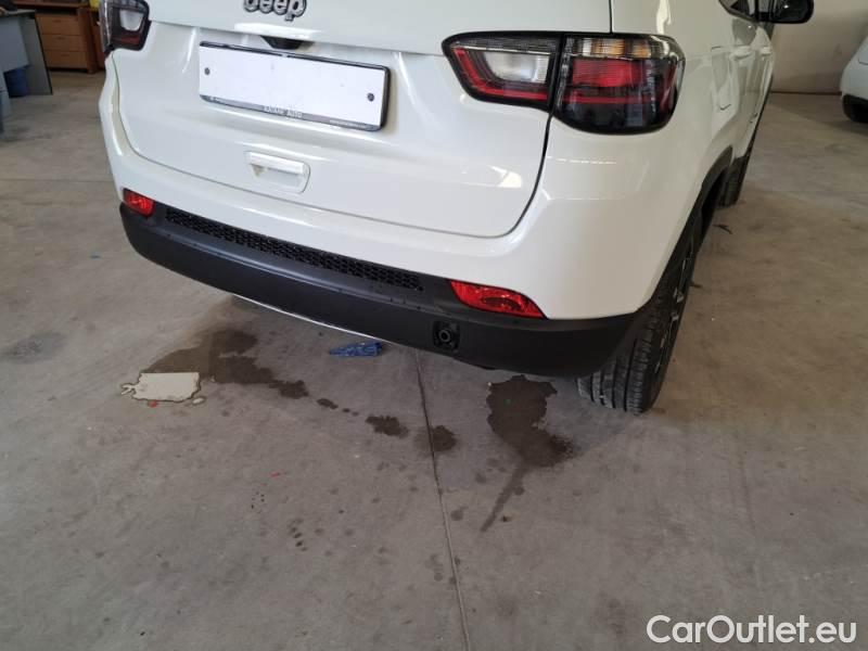 Jeep  Compass JEEP  / 2021 / 5P / SUV 1.6 MJET II 96KW LIMITED #95
