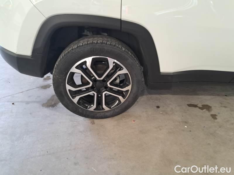 Jeep  Compass JEEP  / 2021 / 5P / SUV 1.6 MJET II 96KW LIMITED #115