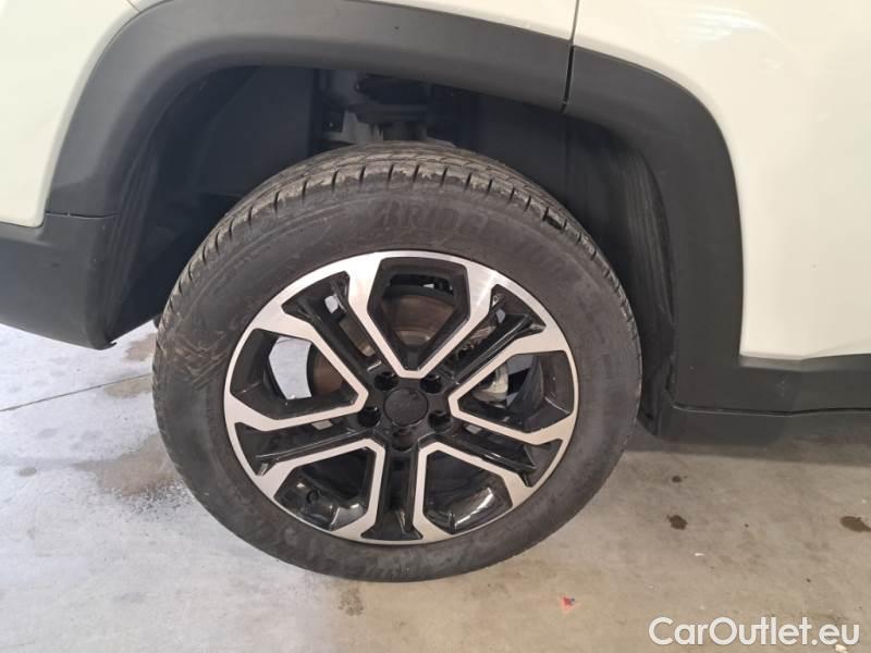 Jeep  Compass JEEP  / 2021 / 5P / SUV 1.6 MJET II 96KW LIMITED #18