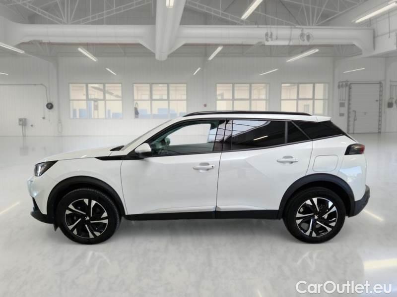 Peugeot  2008 PEUGEOT  / 2019 / 5P / CROSSOVER BLUEHDI 130 EAT8 ALLURE PACK S/S AUT. #8