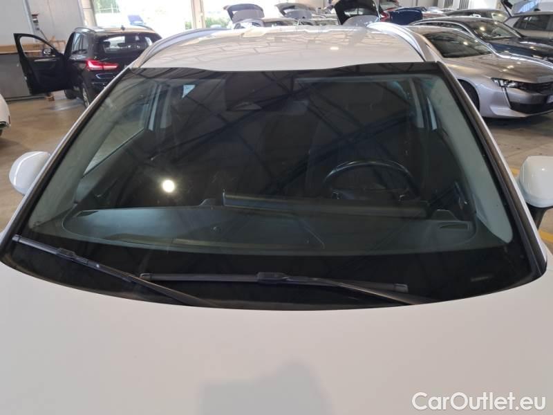 KIA  Sportage KIA  / 2021 / 5P / SUV 1.6 CRDI MHEV STYLE 2WD DCT #10